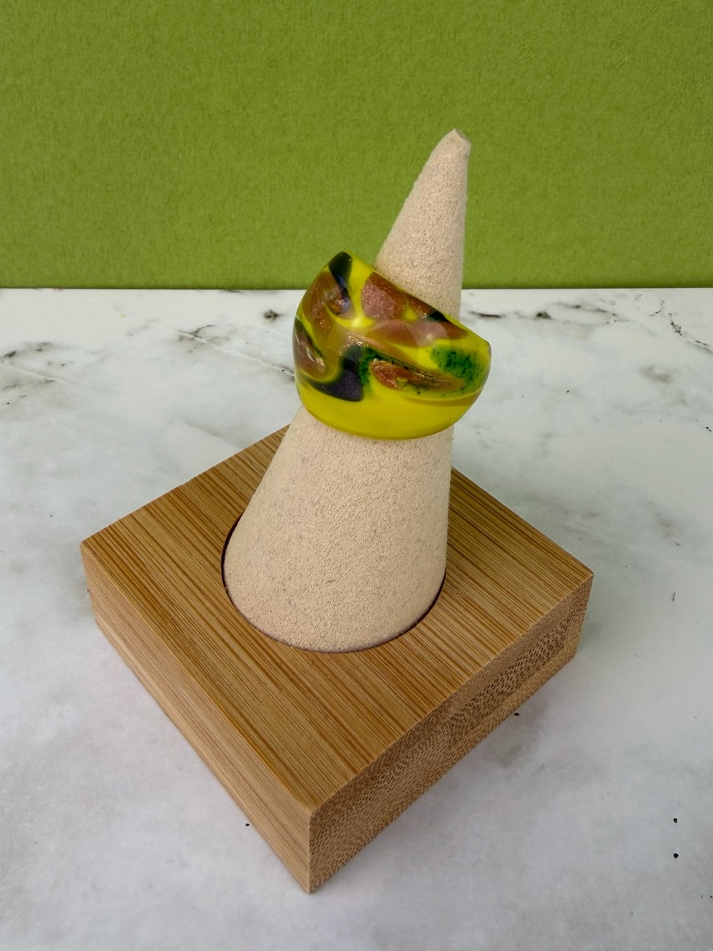 Artisan Murano Style Venetian Glass Dome Ring, Gold Dust & Yellow Size 5.5 - Picture 3 of 6